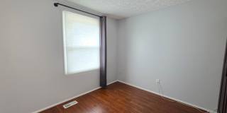 Beautiful Newington Forest Townhome Gallery 23