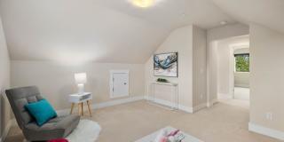 Modern Lynnwood Home with Flexible Bonus Space and Fenced Backyard Gallery 13