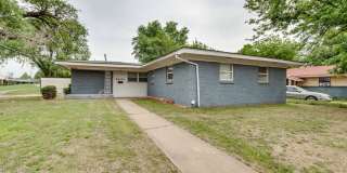 JUST HIT THE MARKET!!! 3 bedroom 1.5 bathroom Gallery 9