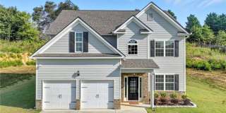 33 N Village Circle Gallery 1