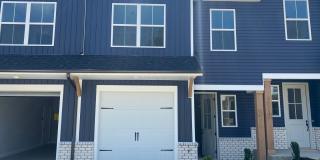 Modern 3-Bedroom Townhome! Gallery 1