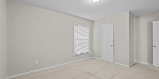*MOVE IN READY* 3 Bed, 2 Bath Condo, Close to Uptown!!! Gallery 13