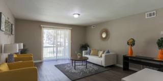 Creekside Apartments Gallery 1