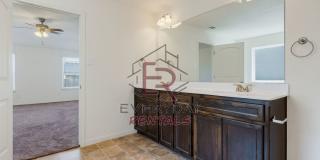 Beautiful 5 bedroom Gallery 12