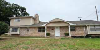 3032 N Glade Ave Gallery 1
