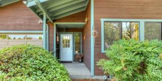 Serene 3 bed/2 bath home in beautiful garden setting | Available June Gallery 1