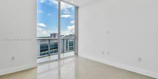 3131 NE 188th St Gallery 22