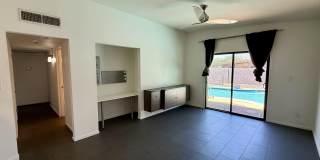 3702 E Paradise Drive Gallery 8
