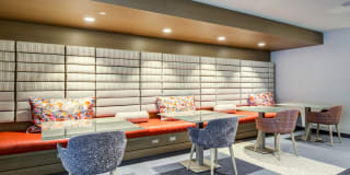 Spinnaker Bay at Harbor East Gallery 12