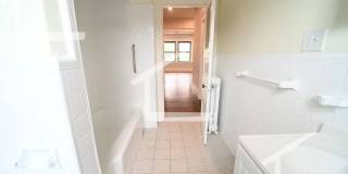 HUge 3 bed in Brookline Gallery 16