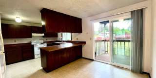 Upper-Floor Unit in Fourplex near Tacoma Mall Upper-Floor Unit in Fourplex near Tacoma Mall Gallery 10