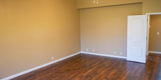 541 N DANIELSON Way Gallery 29