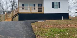 LOCATED IN HISTORIC PARKRIDGE!! Gallery 1