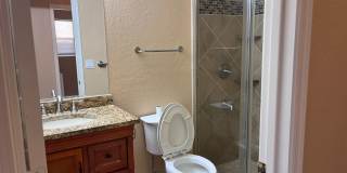 3500 SFT home, 5 Bed 3 bath with POOL and 3 car garage Gallery 19