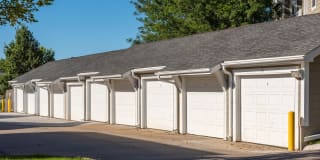 Alexis at Perry Pointe Gallery 40