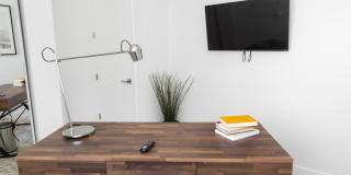 4827 Riverton Ave Gallery 40