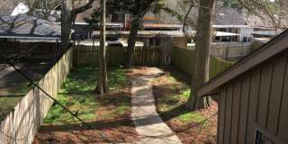2 Bedroom Located off Brightside in Sharlo on LSU Bus Route! Great fenced yard with Patio 2 Bedroom Located off Brightside in Sharlo on LSU Bus Route! Great fenced yard with Patio Gallery 17
