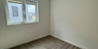 3 Bedrooms 2 1/2 Bathrooms - Where Mountains meet you at upscale living! Gallery 54