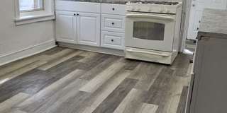 LARGE! NEWLY REMODELED 4 BEDROOM HOME 4 A STEAL!!! Gallery 15