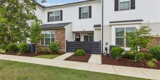 907 Kathy Ann Way W Gallery 1
