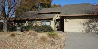 105 Almond Dr Gallery 1