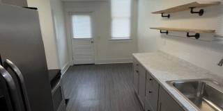 Two bedroom House For Rent S. Floyd Street Gallery 29