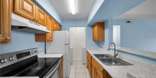 2885 Winkler Avenue Gallery 7