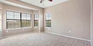 Waters Edge Apartment Homes Gallery 57