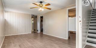 Great house near UCCS with 2x kitchen and 2x laundry! Gallery 21