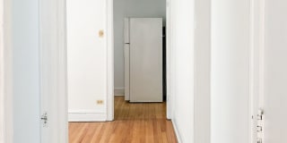 1478-80 W Byron St Gallery 23