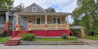 1023 W 37th Street Gallery 1