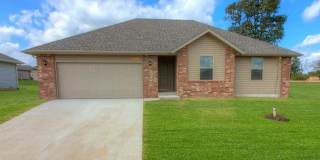 Open Layout 3 Bedroom Rental in Republic! Gallery 1