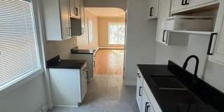 2 Bedroom Single Family Home! Gallery 8