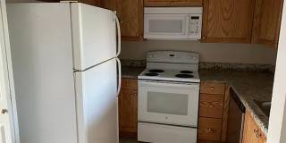 Affordable Condo Centrally Located in Riverside Gallery 3