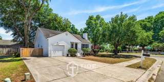 Modern Living in the Heart of West Ashley Gallery 4