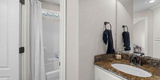 Furnished 3 bed/2.5 bath Gallery 12