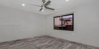 740 NW 105th Pl # A6 (A12004000) Gallery 16