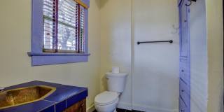 PRICE REDUCTION!!! ALL UTILITIES INCLUDED!! Gallery 23