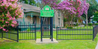 The Waylon Apartments & Townhomes Gallery 48