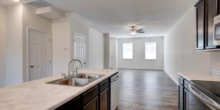 318 Bogle Street Gallery 7