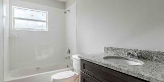 2911 Harper St Gallery 21