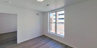 725 W Pratt Gallery 137