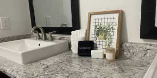 Spacious 5BR House in Crestview Gallery 9