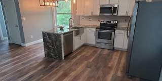STAFFORD - 1 BEDROOM LOFT APARTMENT Gallery 12