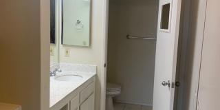 Spacious 2 bedroom, 2 bathroom Gallery 5