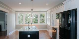 195 Tradd Street Gallery 13