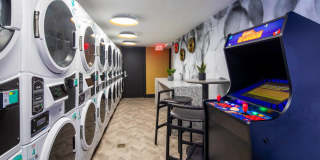 Warner Pointe Gallery 24