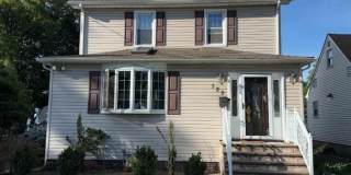 322 Hunter Ave Gallery 1
