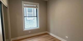 422 W Belden Ave Gallery 9