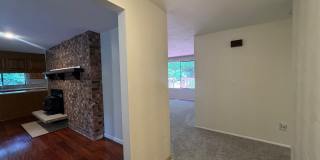 Tranquil 3 bedroom Rambler!!! Gallery 4